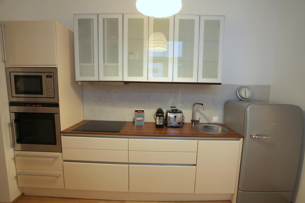 Moderne Stadtwohnung Mit Balkon Wien Phòng bức ảnh