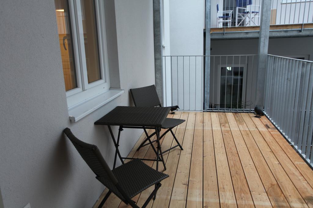 Moderne Stadtwohnung Mit Balkon Wien Phòng bức ảnh